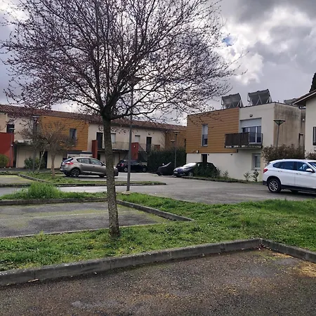 Confortable Et Moderne à - Arrivée Autonome