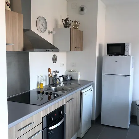 Confortable Et Moderne à - Arrivée Autonome