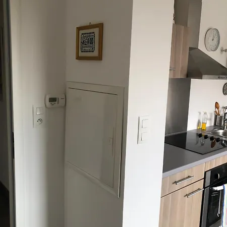Confortable Et Moderne A - Arrivee Autonome Apartment